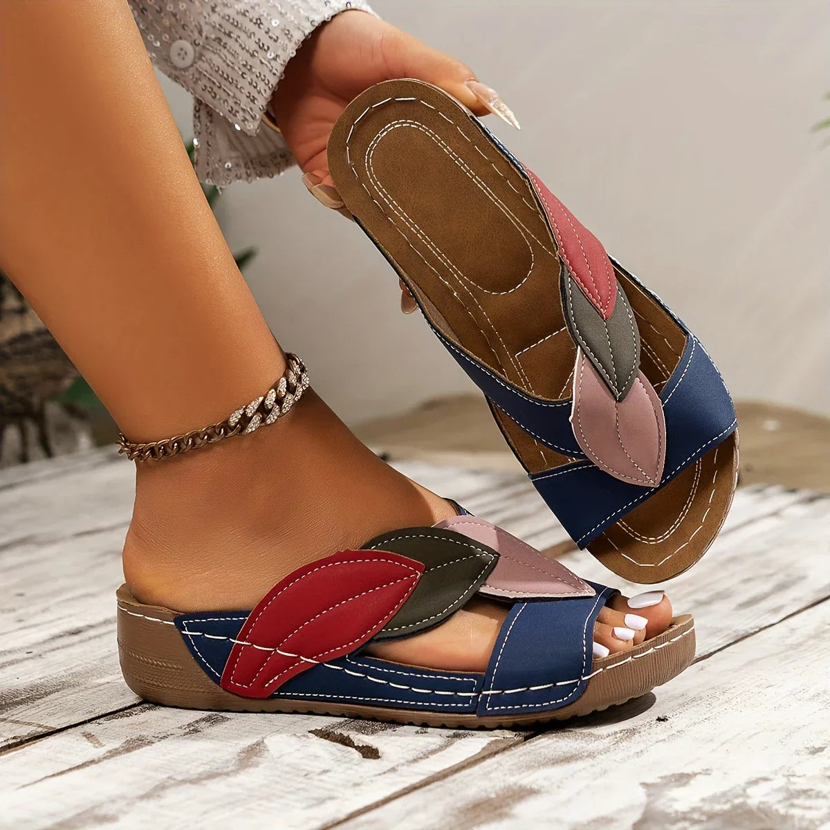 Laurie™ – Slip-on Sandals