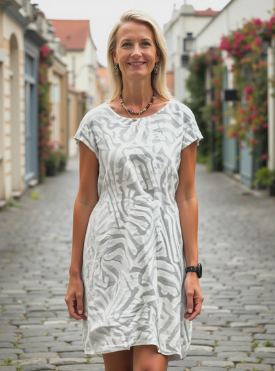 Ava™ | Timeless elegance in every movement