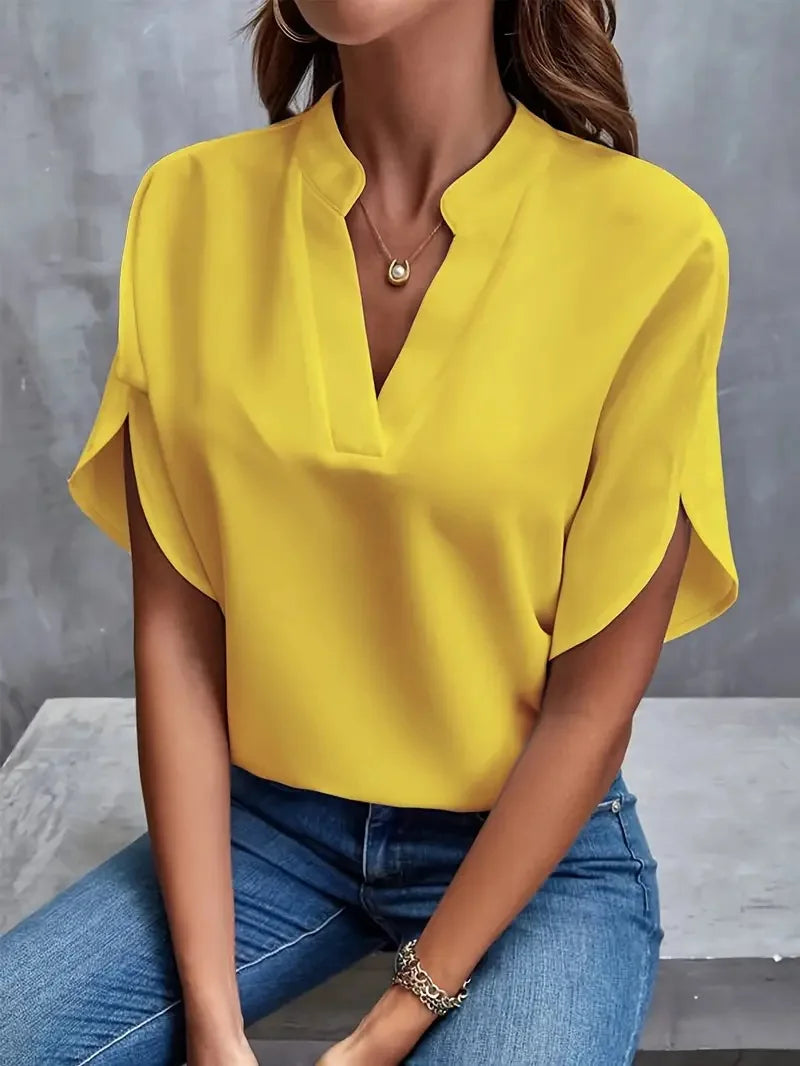 Rosa – Relaxed Fit V-Neck Blouse