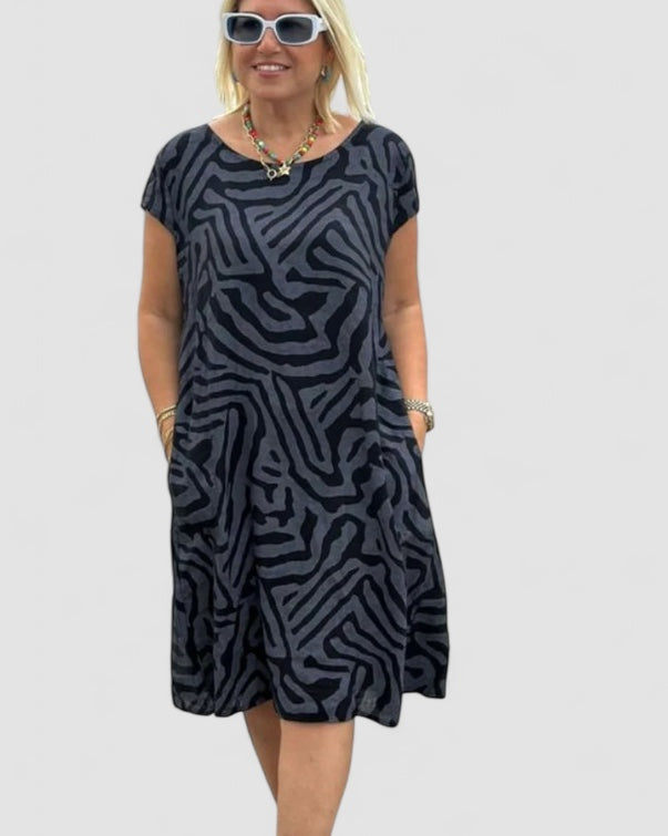 Fanny™ – Airy zebra-patterned summer dress with pockets