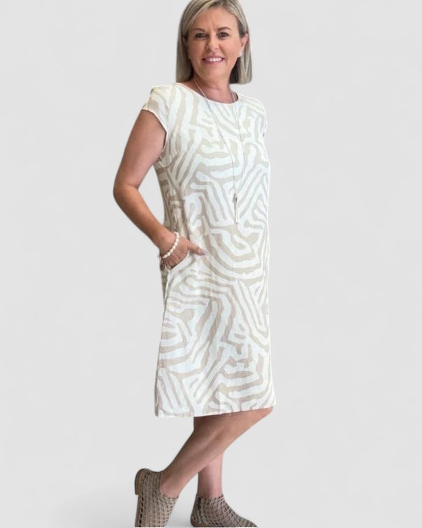 Fanny™ – Airy zebra-patterned summer dress with pockets