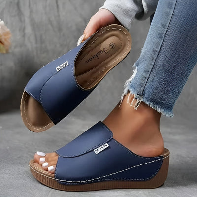 Jean™ – Comfortable orthopaedic sandals with a sleek design